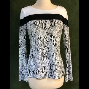 Calvin Klein color-block top🌸(r37)